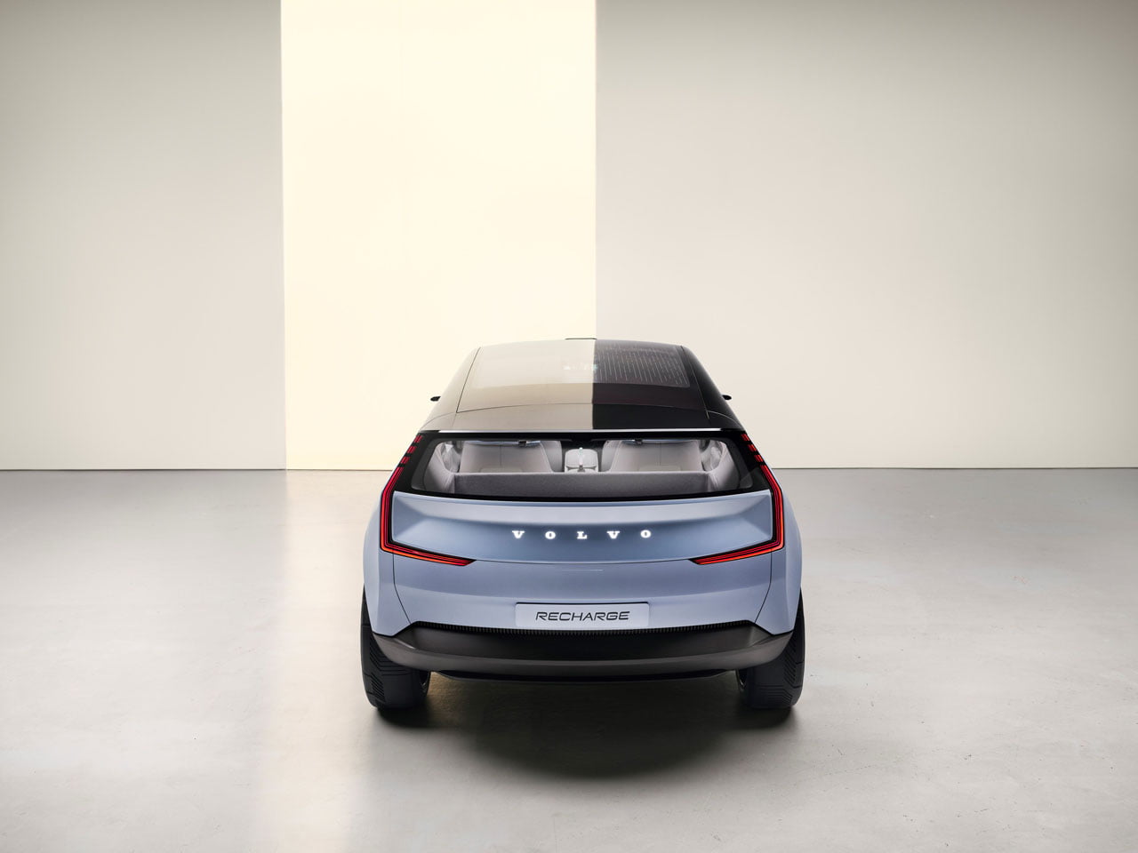 Volvo Concept Recharge shows off the future of sustainable cars-2