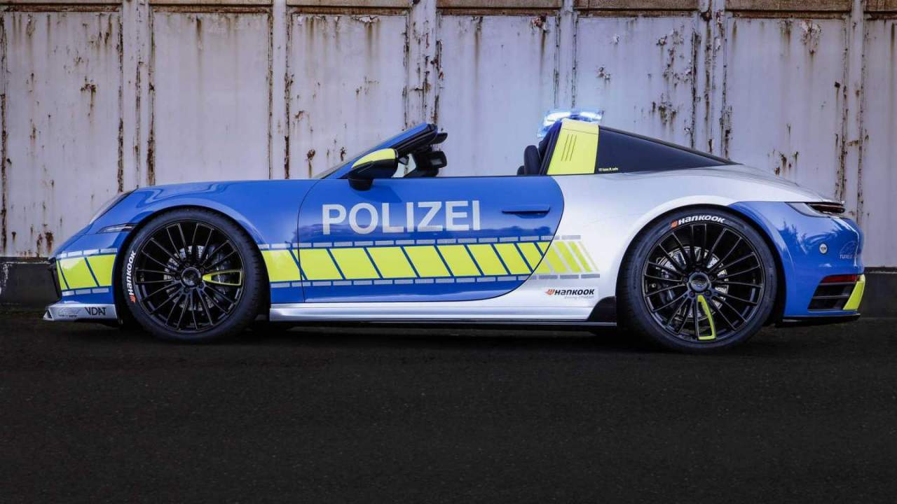 TechArt équipe une Porsche 911 Targa 4 pour la police allemande afin de styliser la sécurité routière