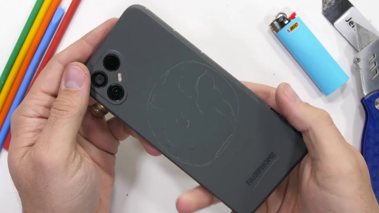 Un téléphone portable de type Fairphone 4 prouve que la réparabilité et la durabilité peuvent coexister.