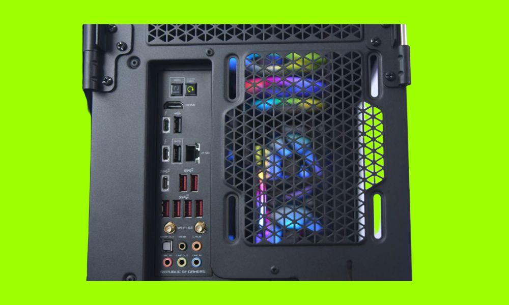 CORSAIR ICUE 5000T RGB : Magnifique, mais cher